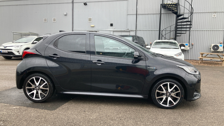 Toyota Yaris 1.5 Hybrid Dynamic 5dr CVT Hybrid Hatchback